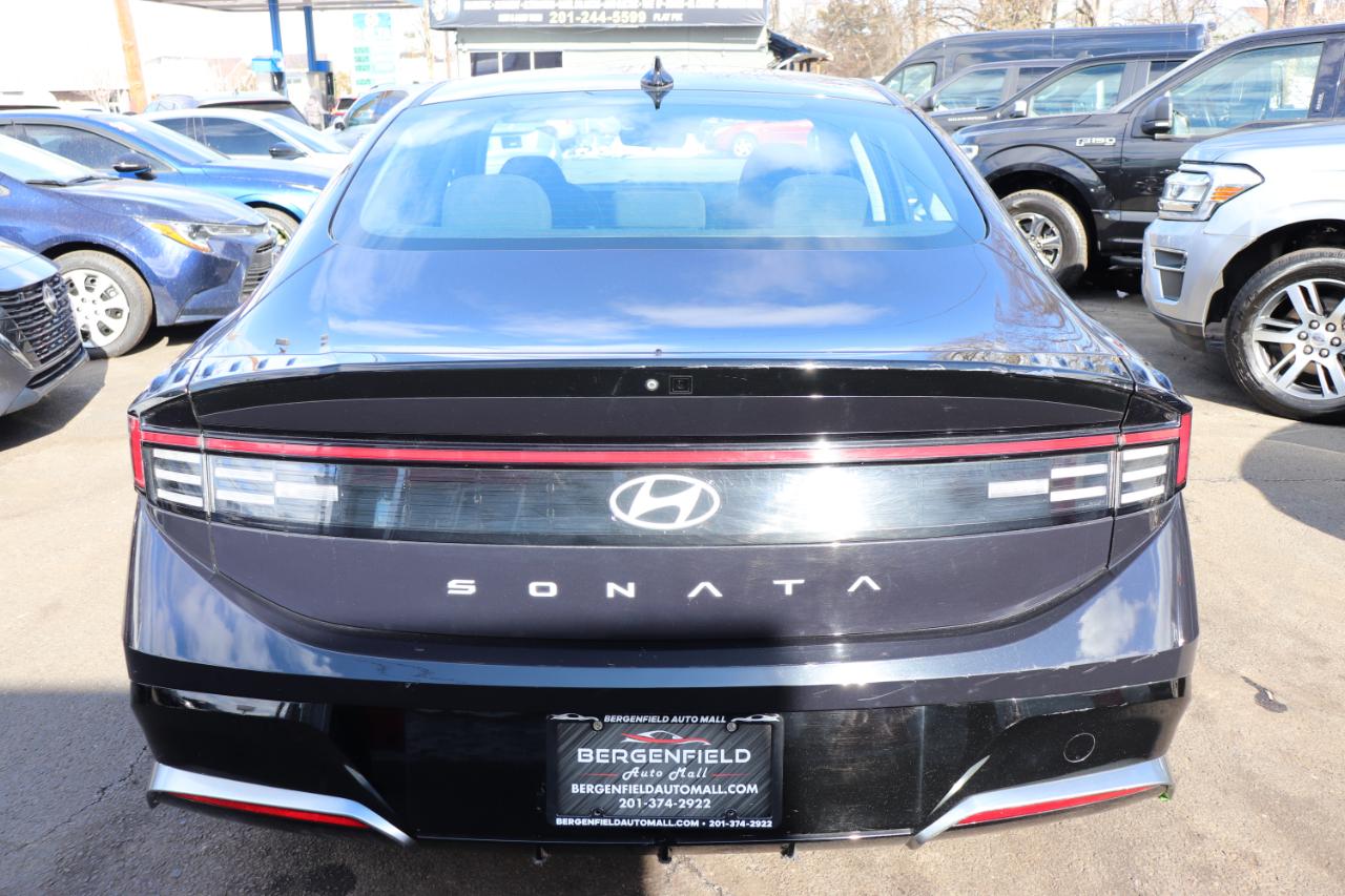 Hyundai Sonata SEL 2.5L FWD 2024