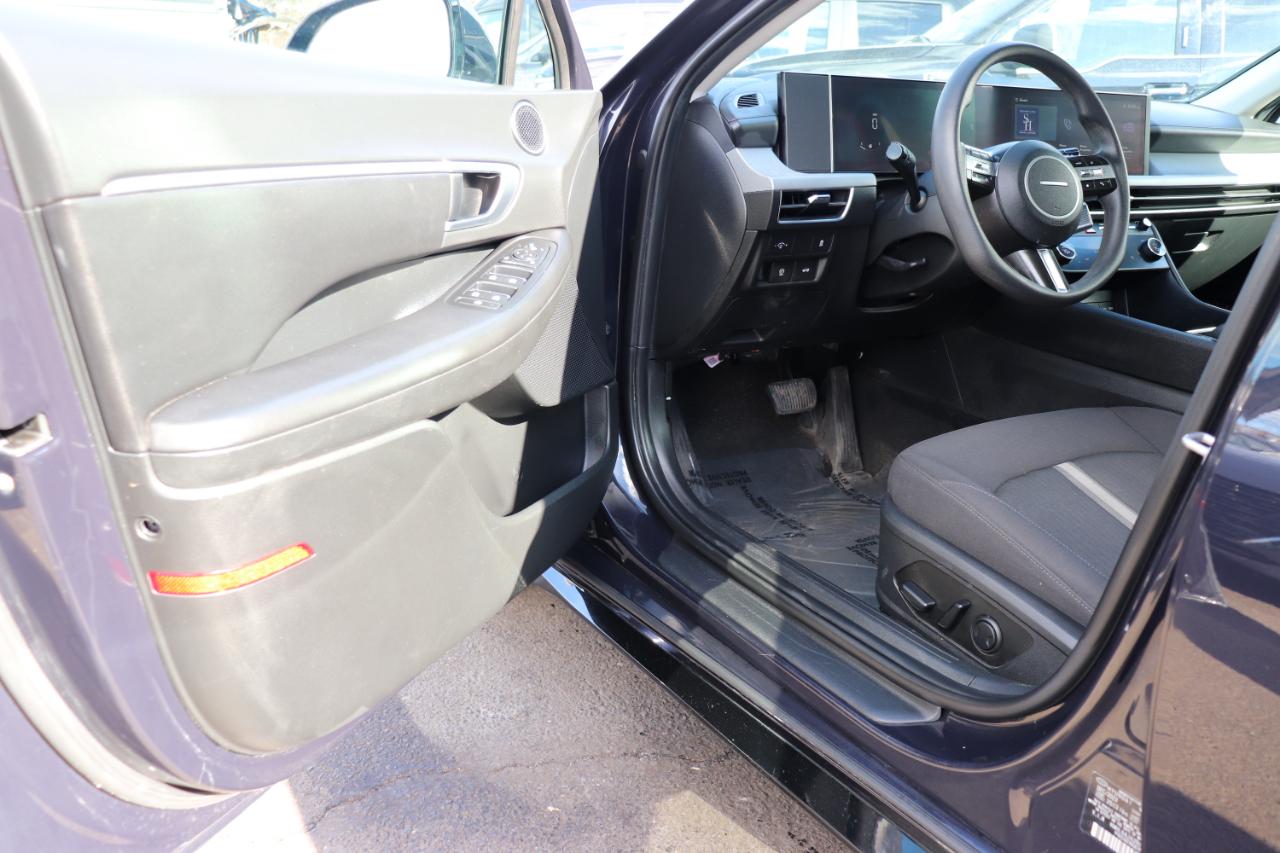 Hyundai Sonata SEL 2.5L FWD 2024