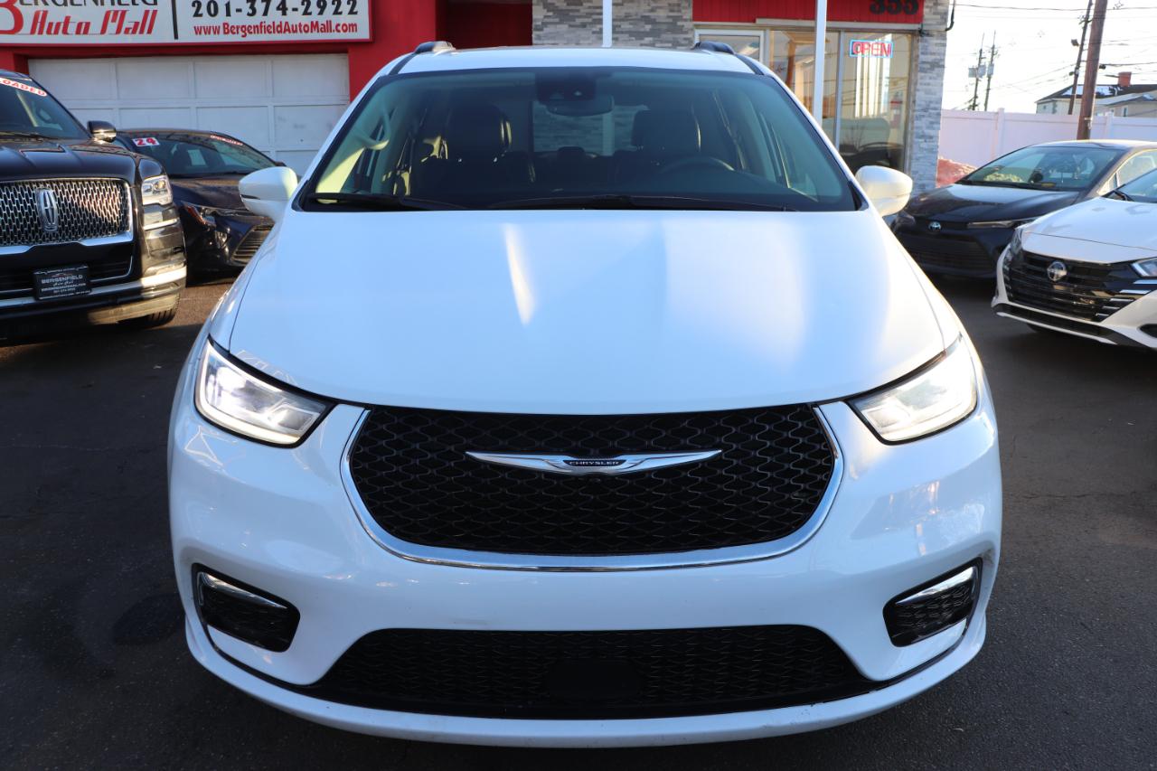 Chrysler Pacifica Touring L FWD 2022