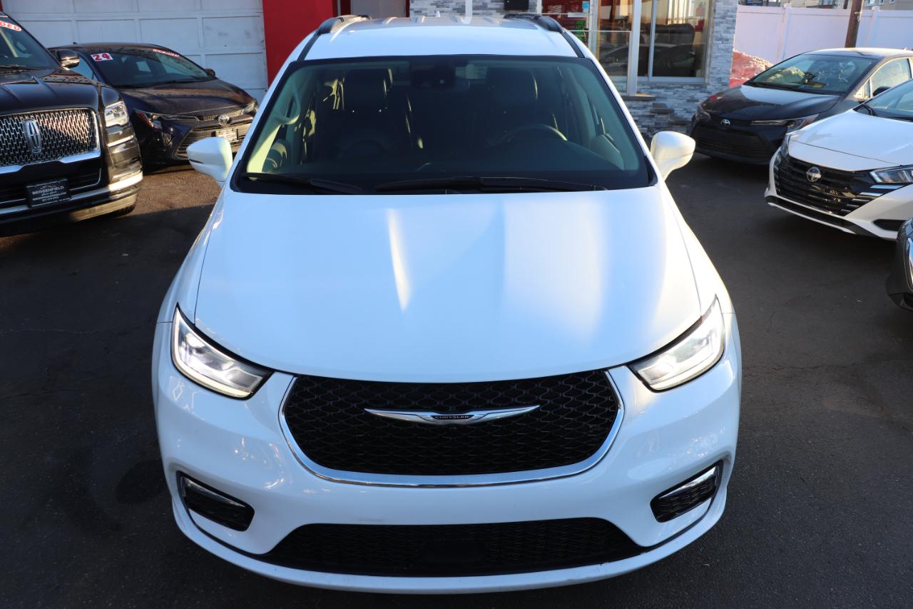 Chrysler Pacifica Touring L FWD 2022