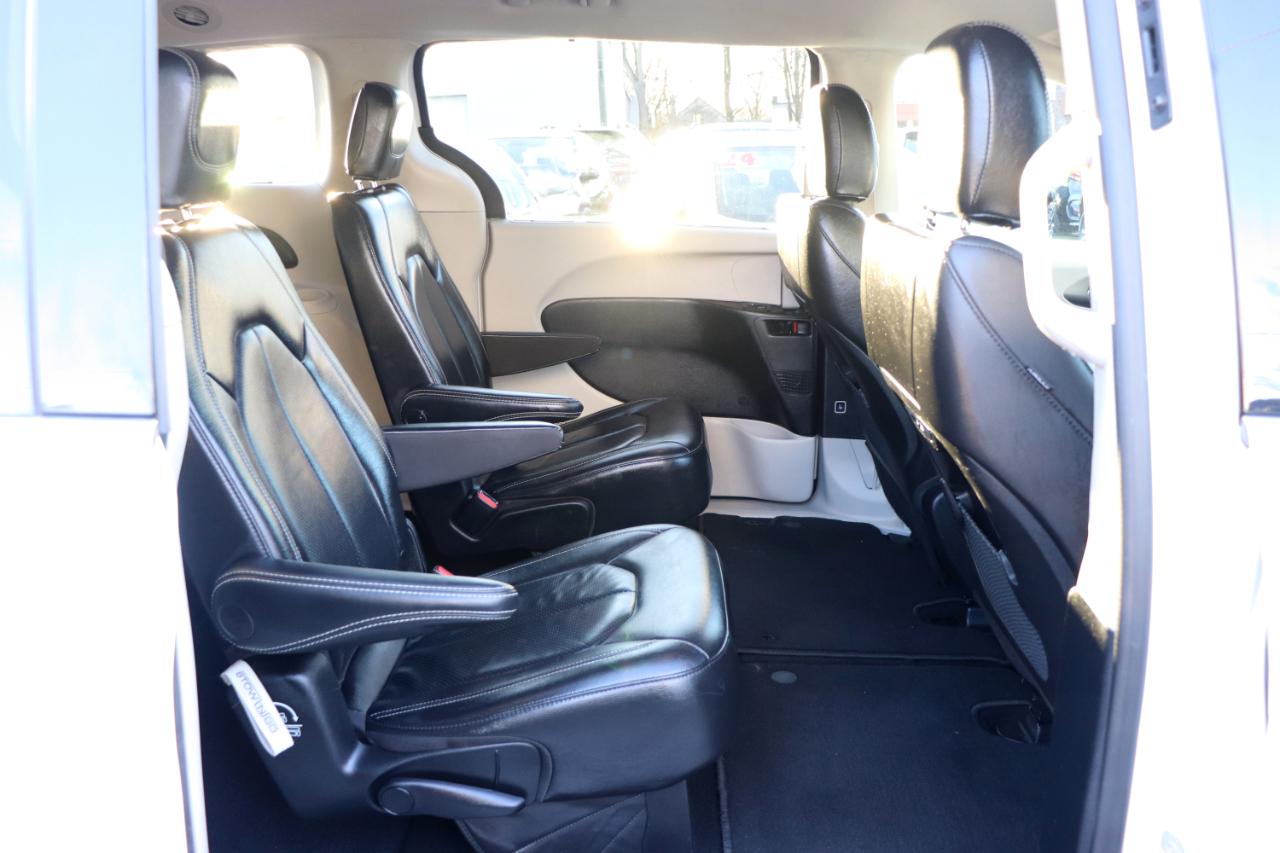 Chrysler Pacifica Touring L FWD 2022