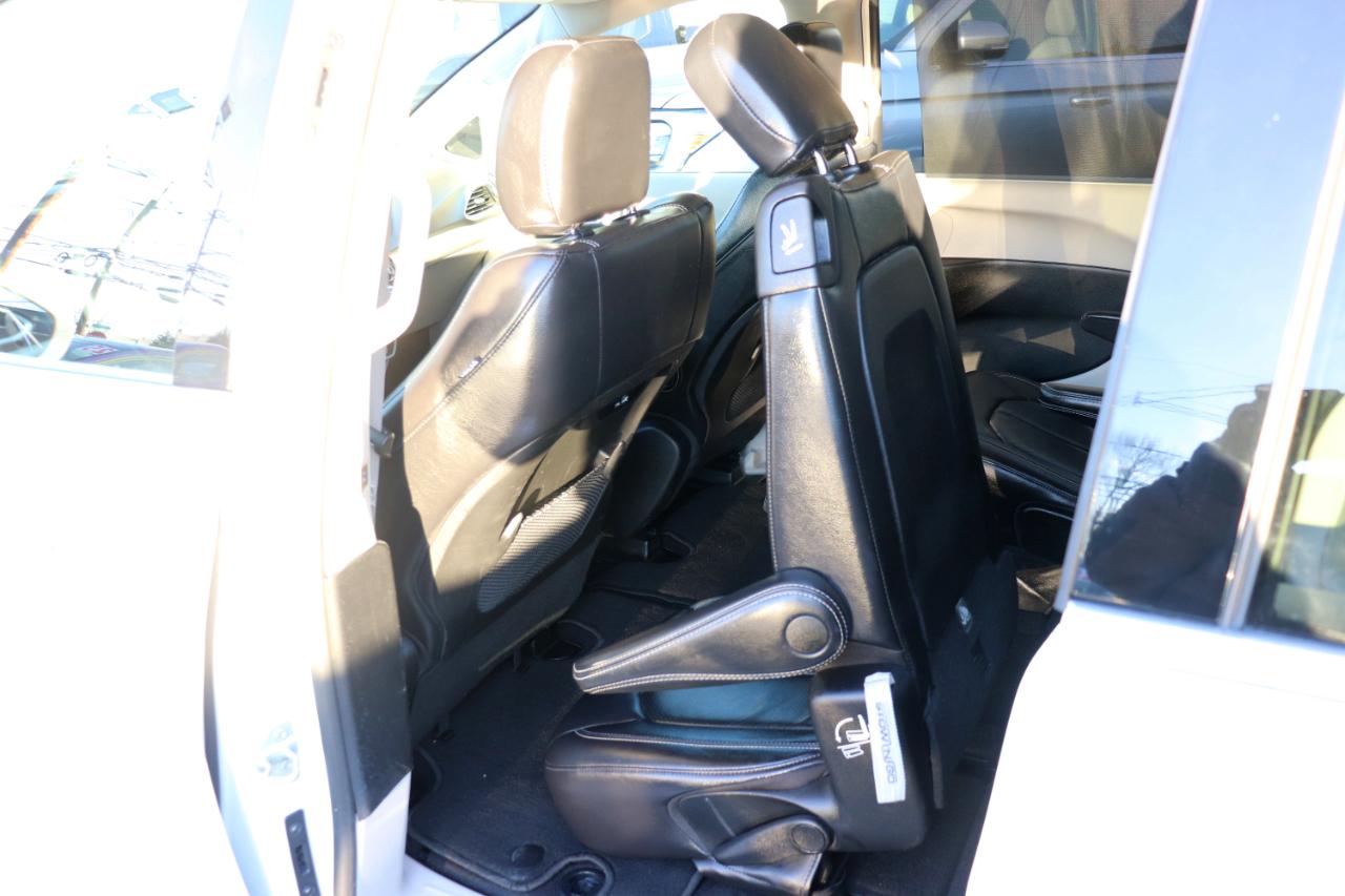 Chrysler Pacifica Touring L FWD 2022