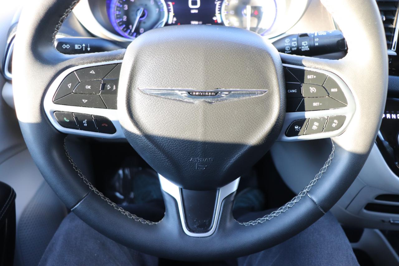 Chrysler Pacifica Touring L FWD 2022