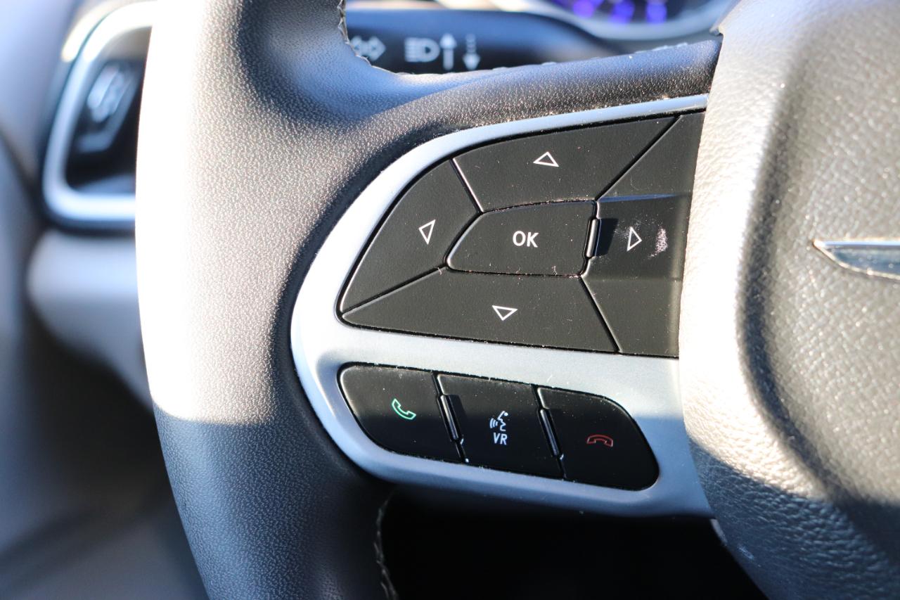 Chrysler Pacifica Touring L FWD 2022