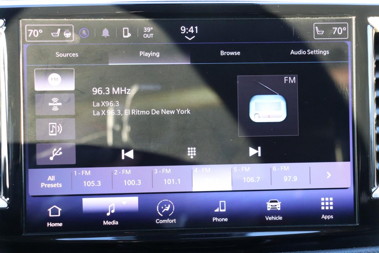 Chrysler Pacifica Touring L FWD 2022