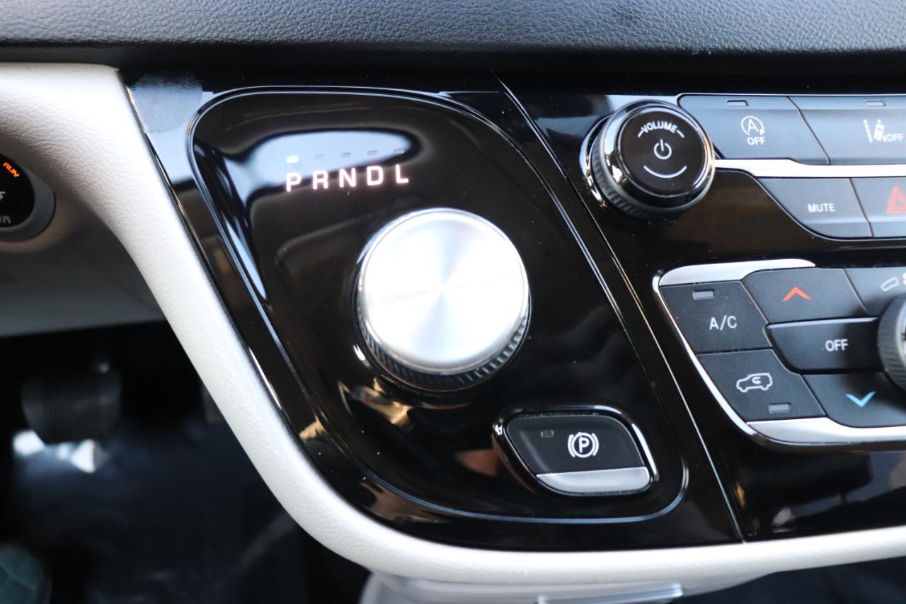 Chrysler Pacifica Touring L FWD 2022