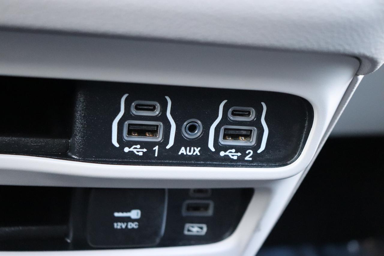 Chrysler Pacifica Touring L FWD 2022