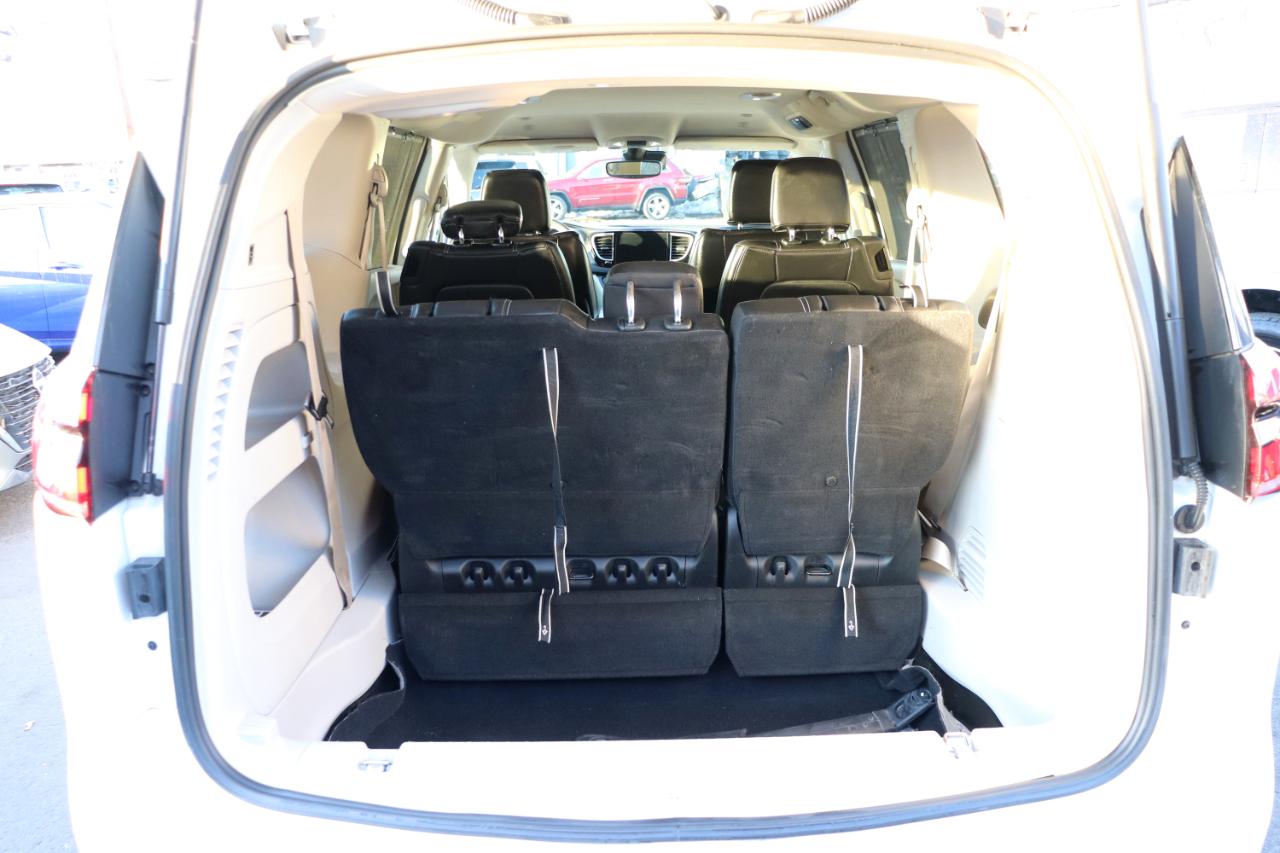 Chrysler Pacifica Touring L FWD 2022