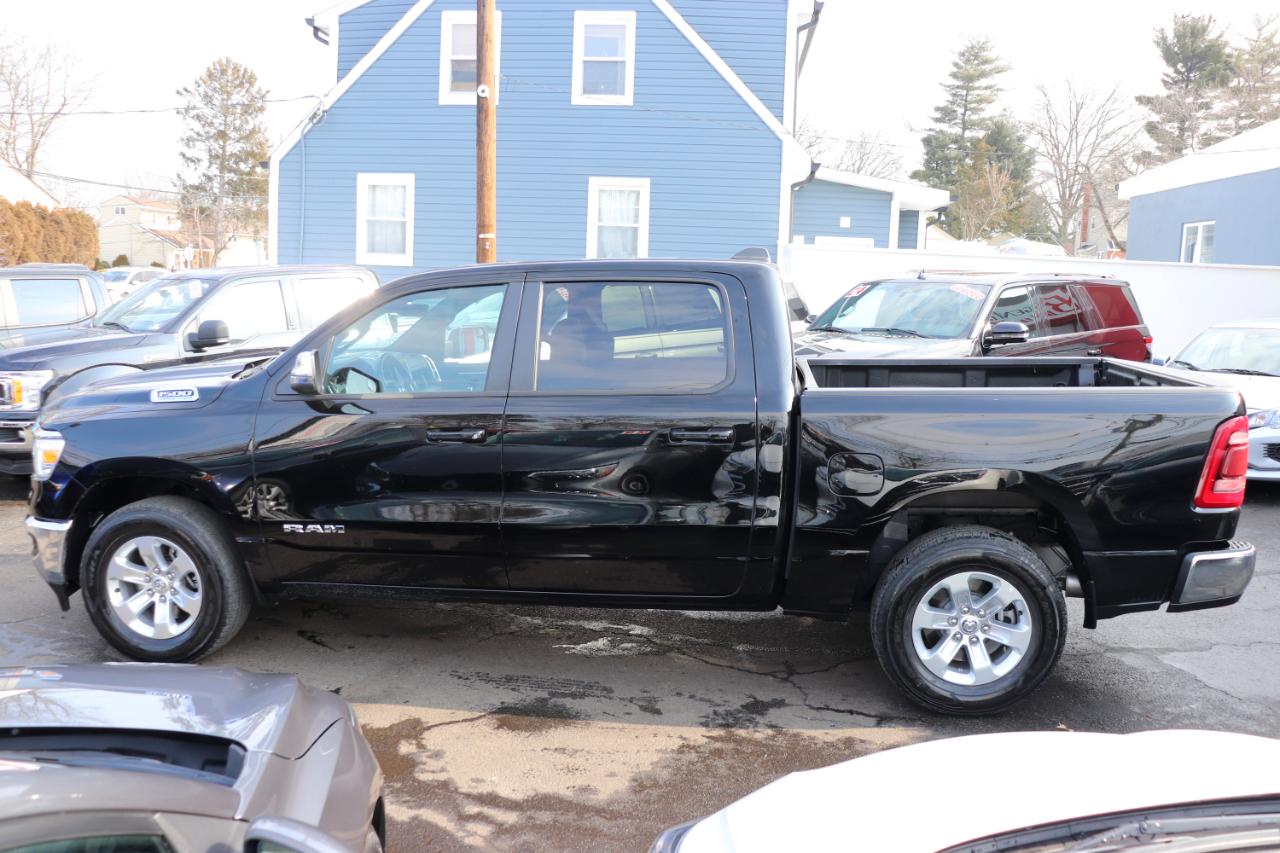 RAM 1500 Laramie 4x4 Crew Cab 5'7" Box 2024