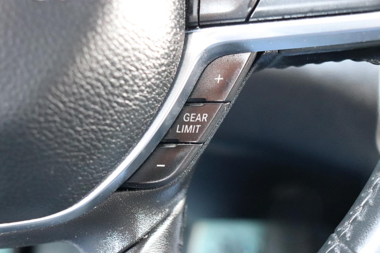 RAM 1500 Laramie 4x4 Crew Cab 5'7" Box 2024