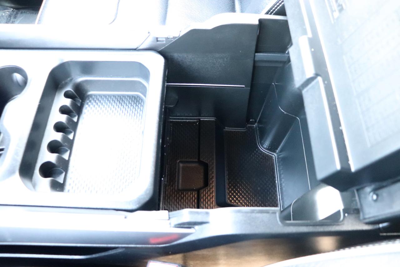 RAM 1500 Laramie 4x4 Crew Cab 5'7" Box 2024