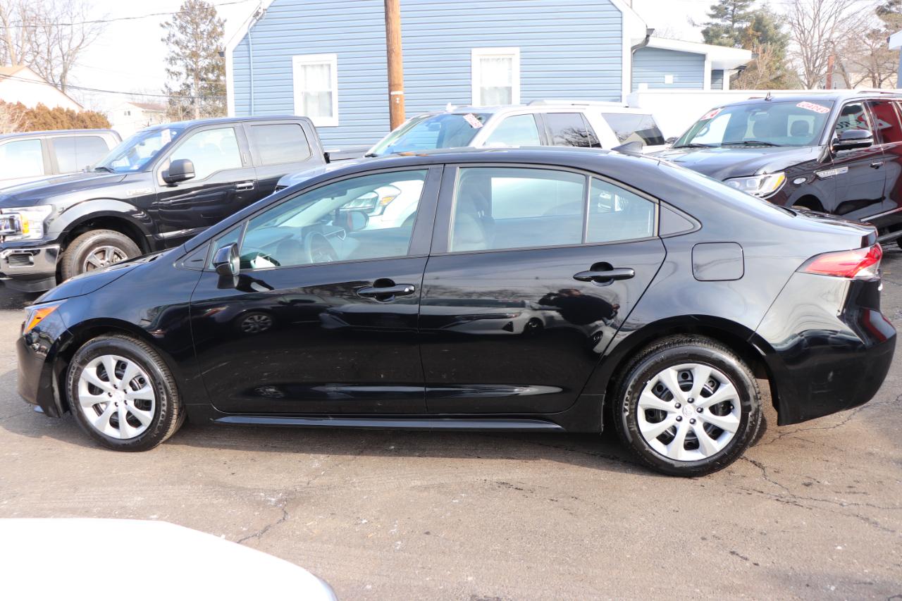 Toyota Corolla LE CVT (Natl) 2025