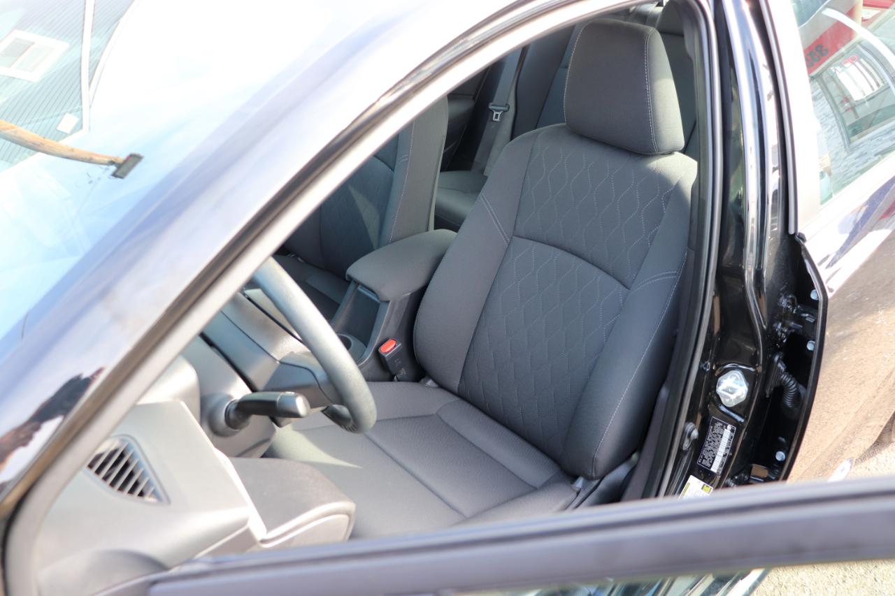 Toyota Corolla LE CVT (Natl) 2025