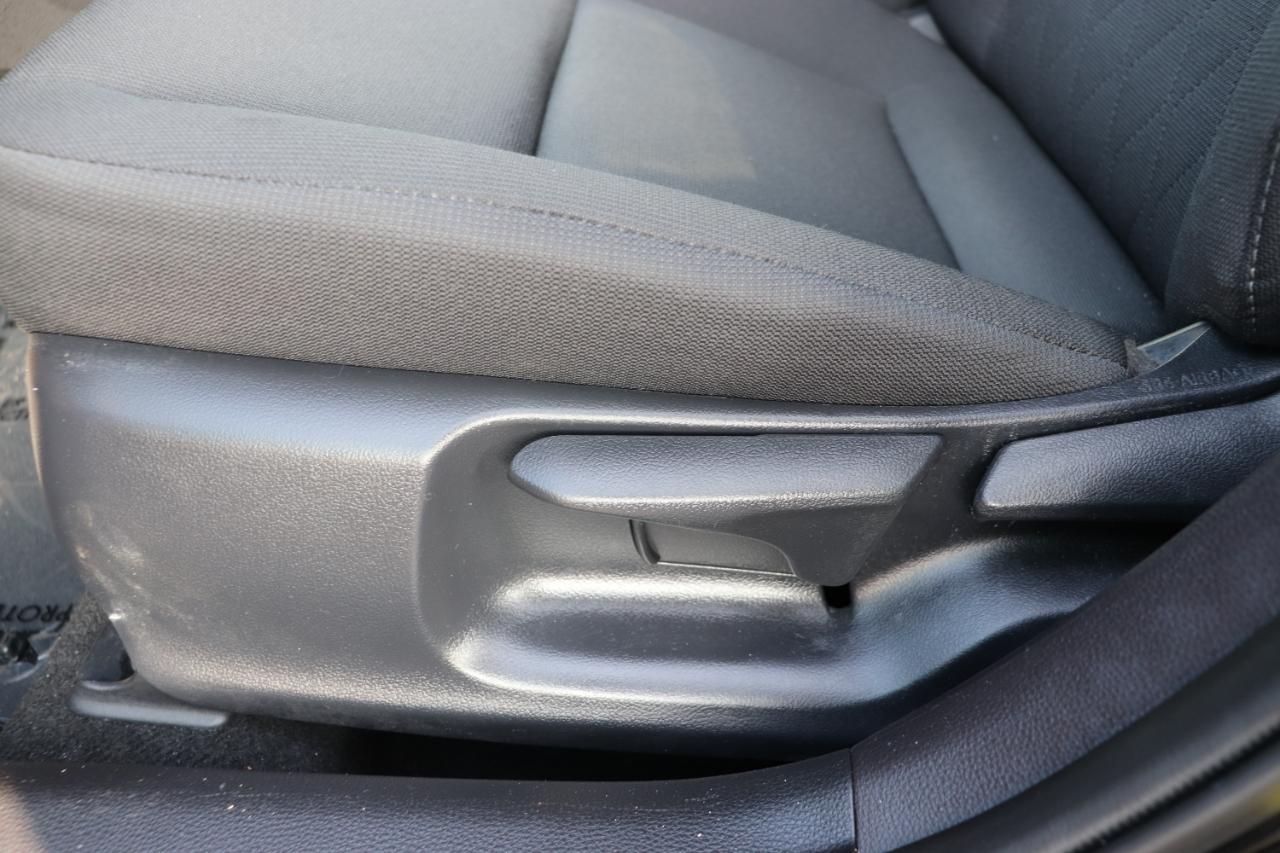 Toyota Corolla LE CVT (Natl) 2025