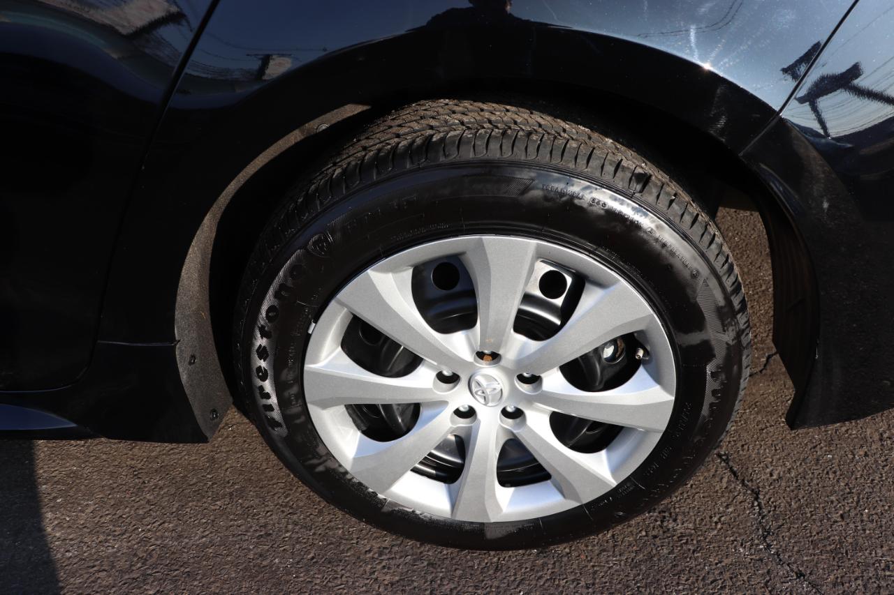 Toyota Corolla LE CVT (Natl) 2025