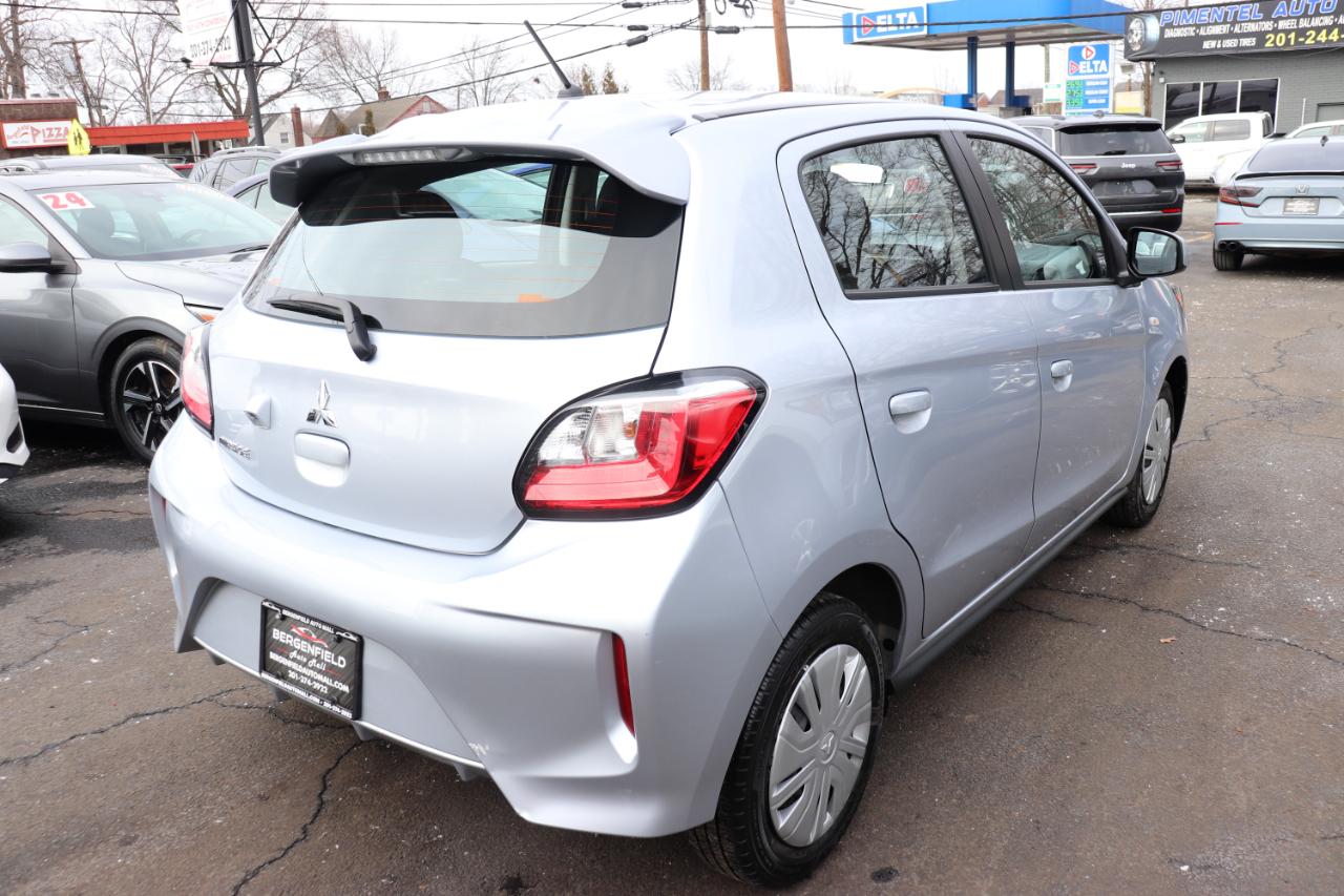 Mitsubishi Mirage ES CVT 2024