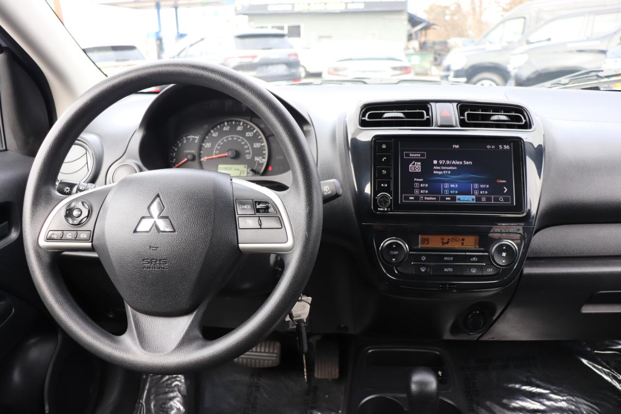 Mitsubishi Mirage ES CVT 2024