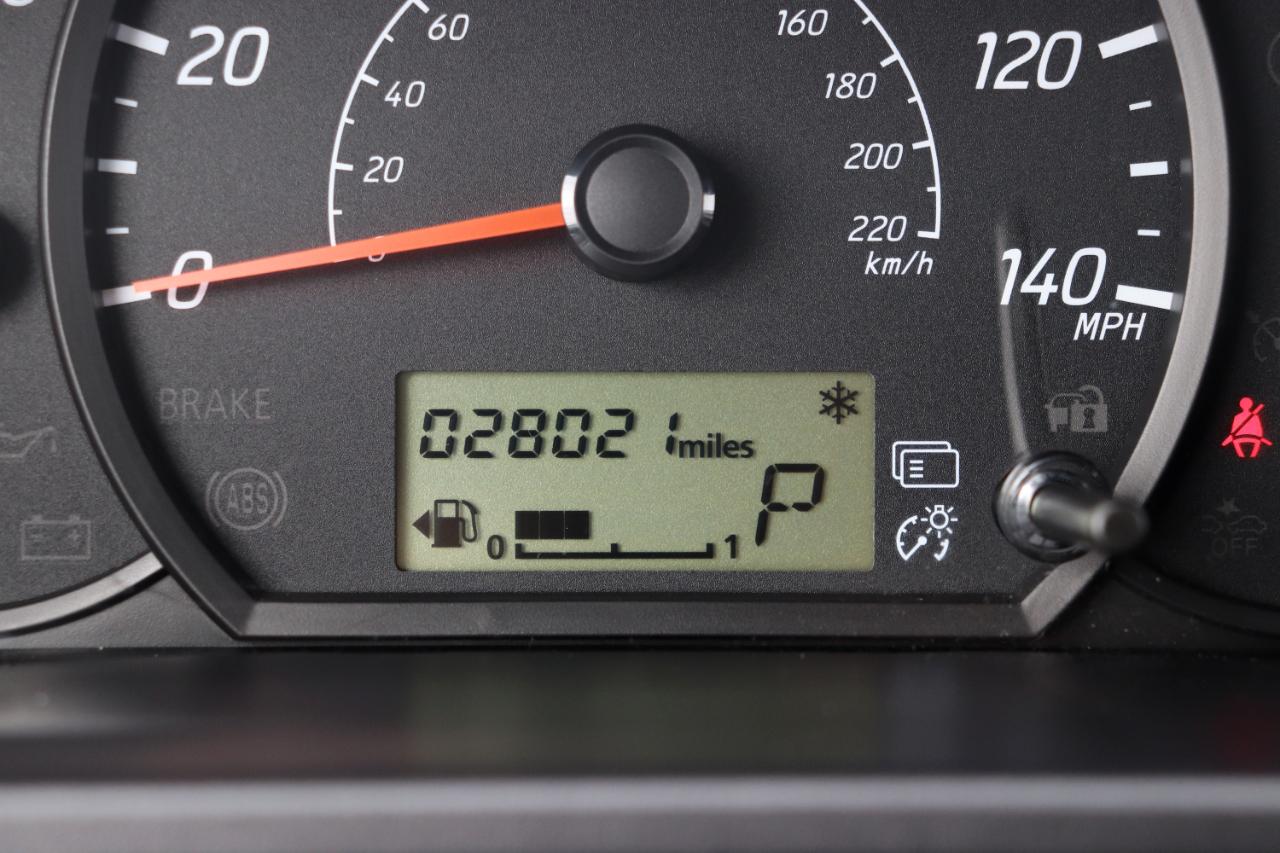 Mitsubishi Mirage ES CVT 2024