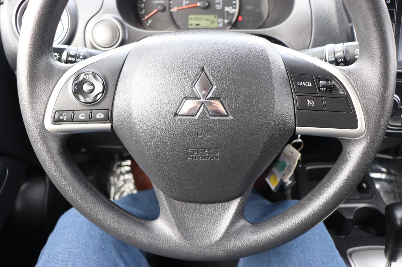 Mitsubishi Mirage ES CVT 2024