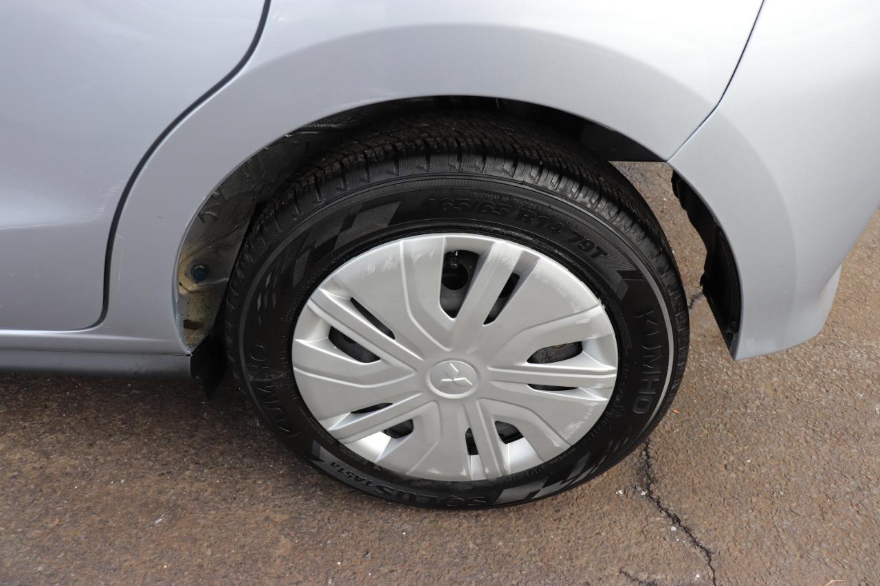 Mitsubishi Mirage ES CVT 2024