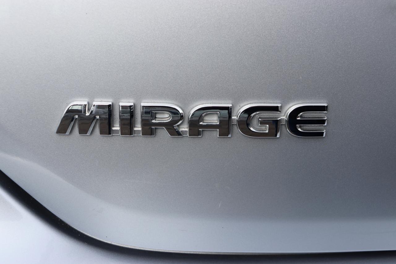 Mitsubishi Mirage ES CVT 2024