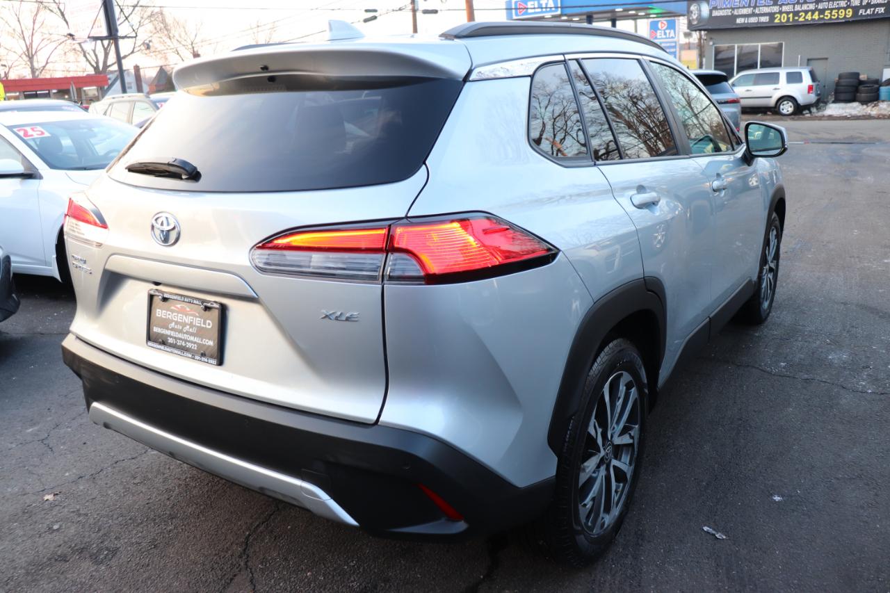 Toyota Corolla Cross XLE 2WD (Natl) 2023