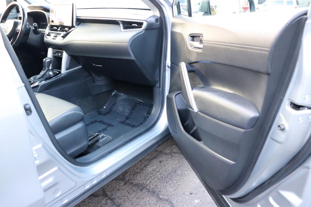 Toyota Corolla Cross XLE 2WD (Natl) 2023