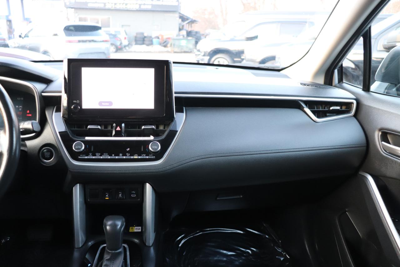 Toyota Corolla Cross XLE 2WD (Natl) 2023