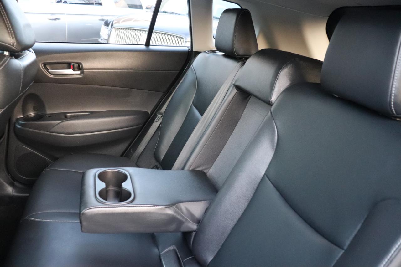 Toyota Corolla Cross XLE 2WD (Natl) 2023