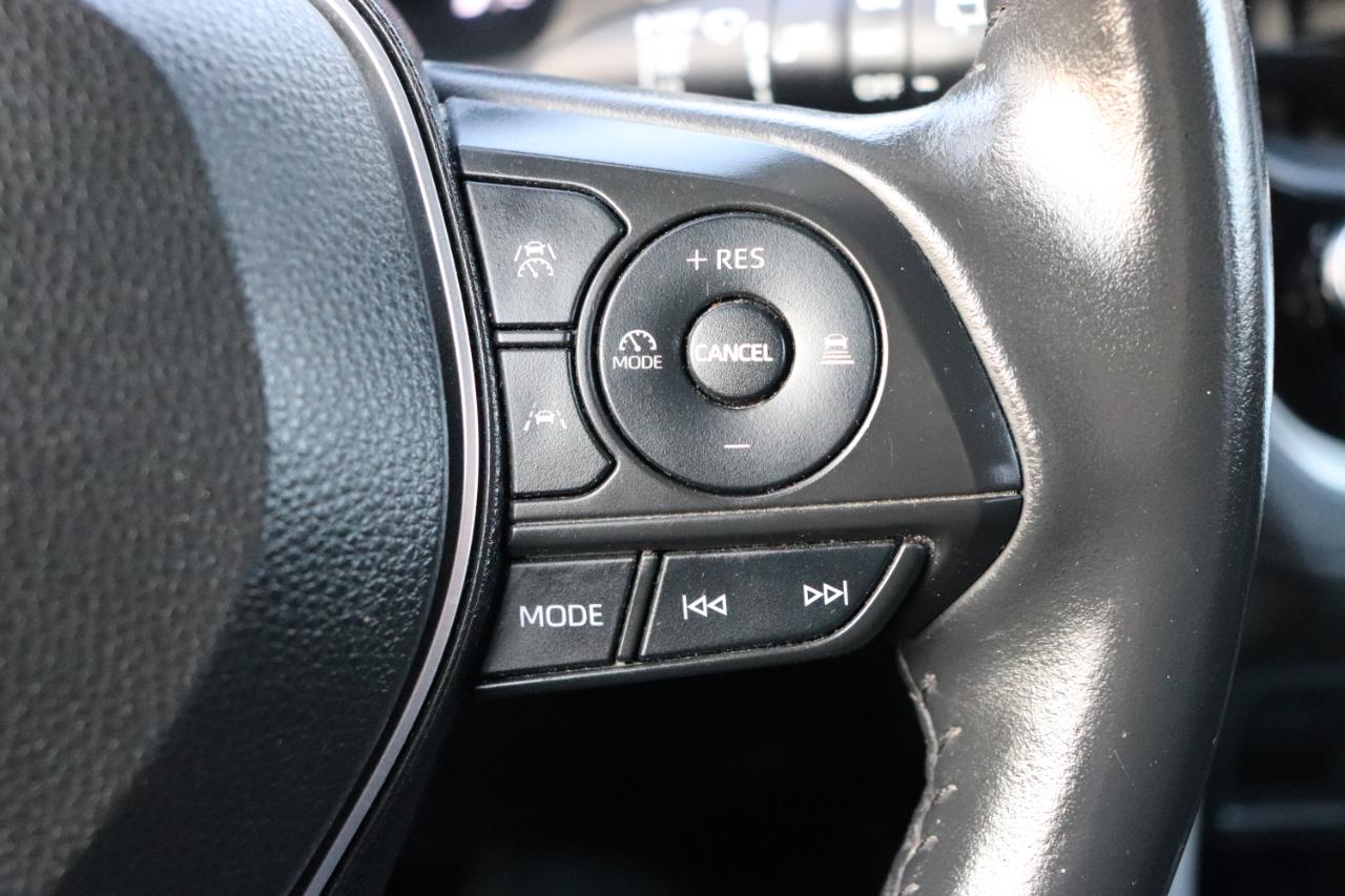 Toyota Corolla Cross XLE 2WD (Natl) 2023