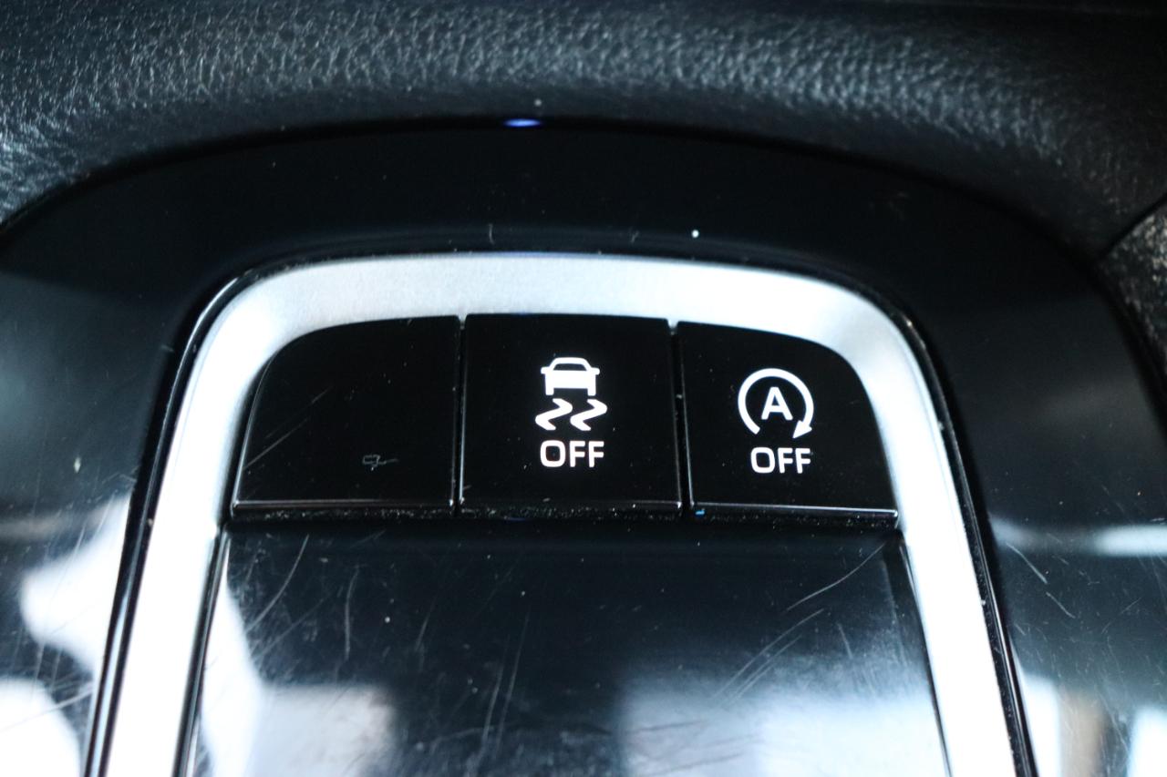 Toyota Corolla Cross XLE 2WD (Natl) 2023