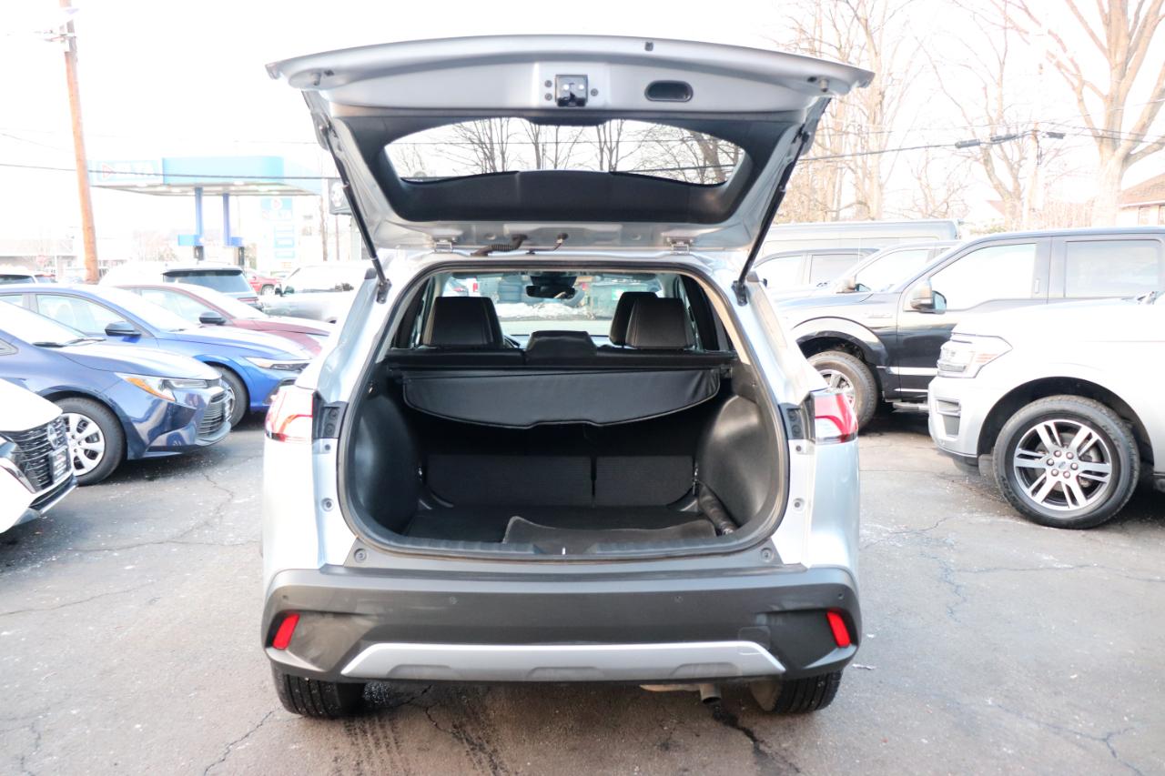 Toyota Corolla Cross XLE 2WD (Natl) 2023