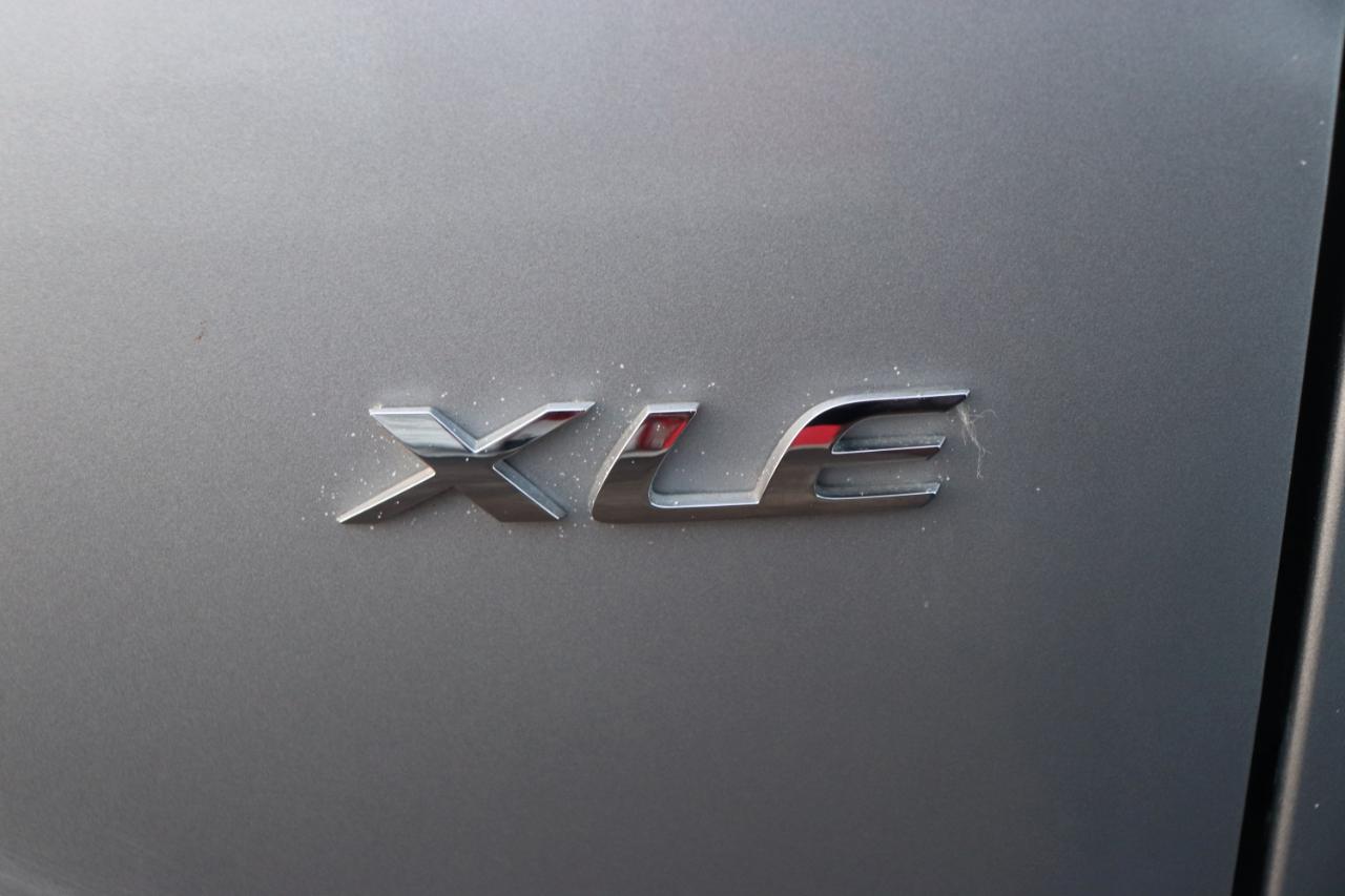 Toyota Corolla Cross XLE 2WD (Natl) 2023