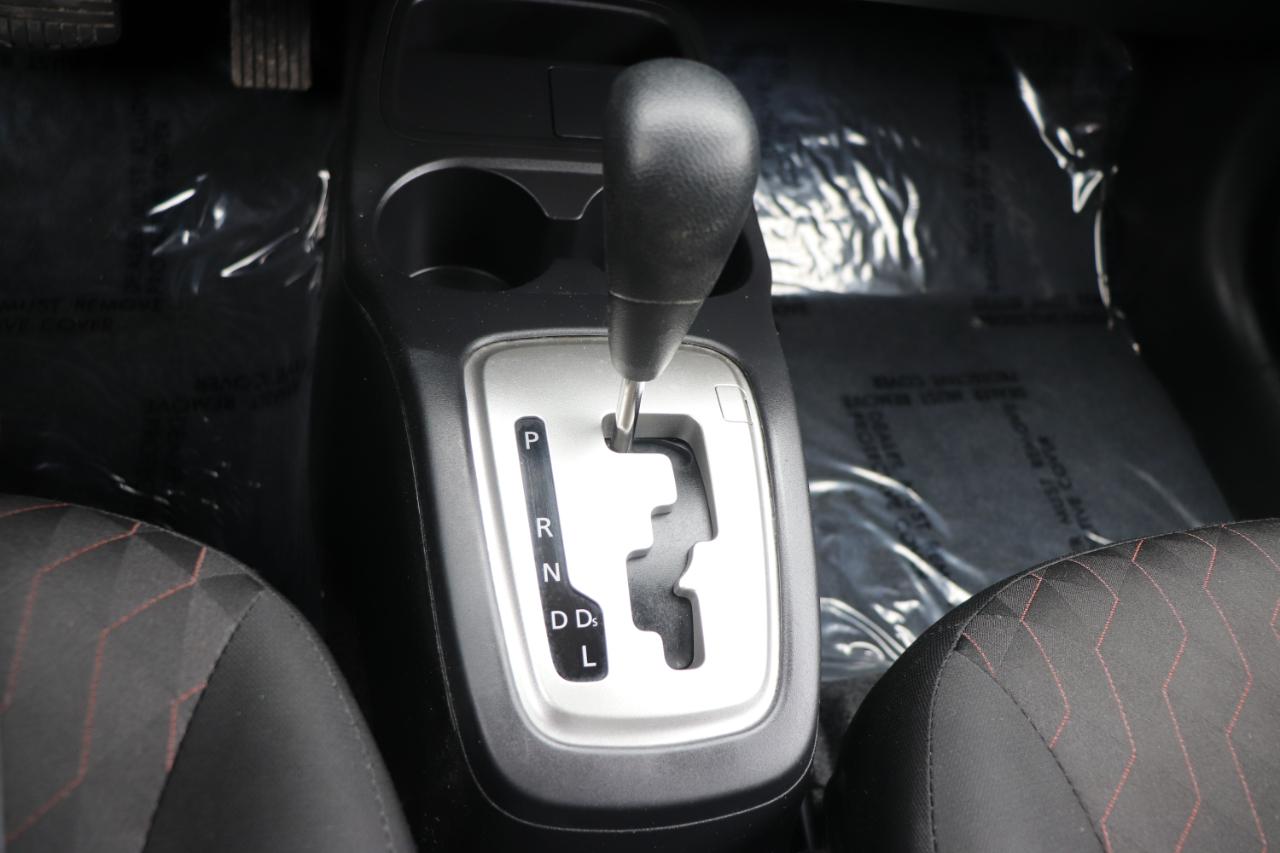 Mitsubishi Mirage ES CVT 2024