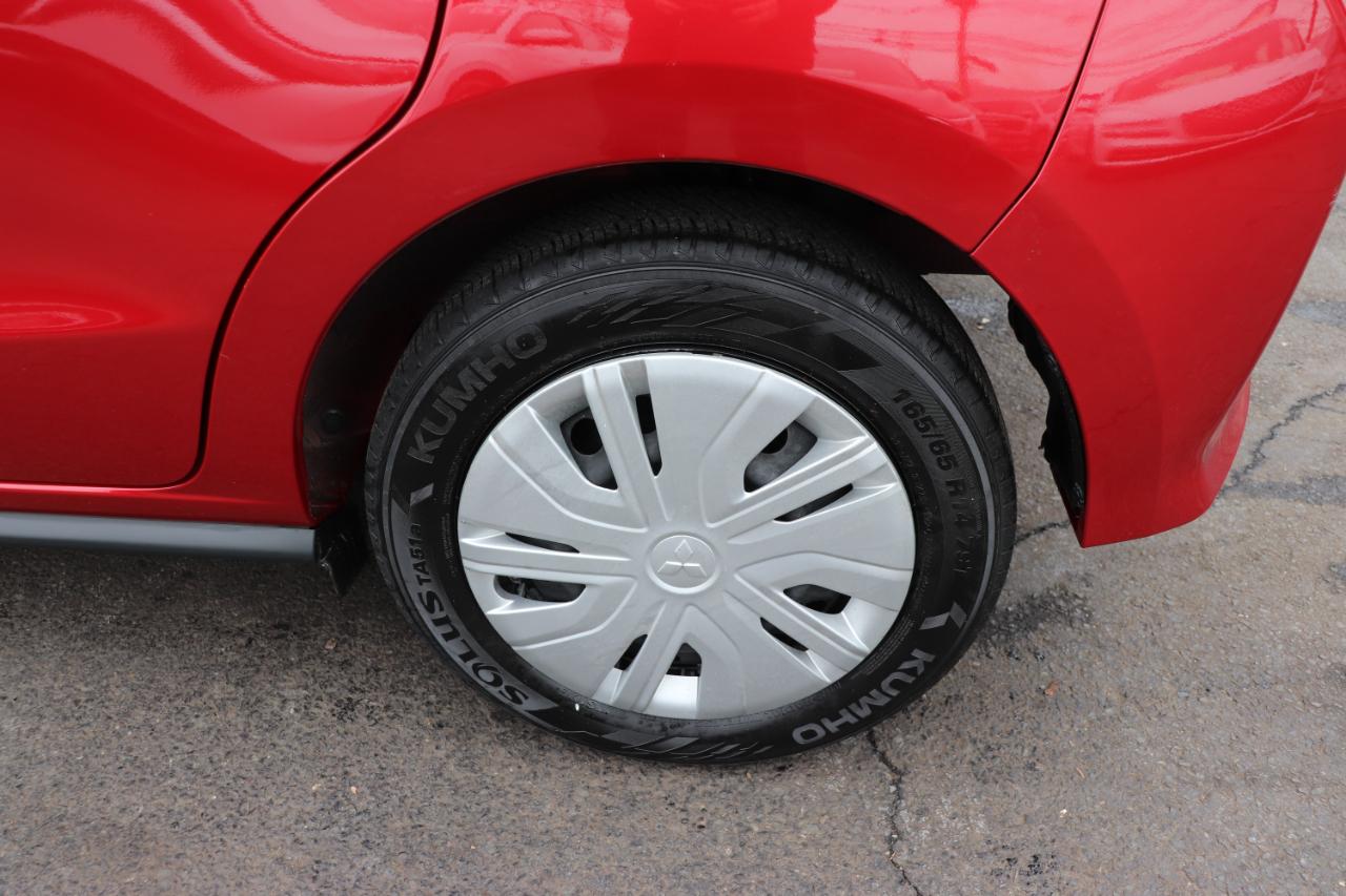 Mitsubishi Mirage ES CVT 2024