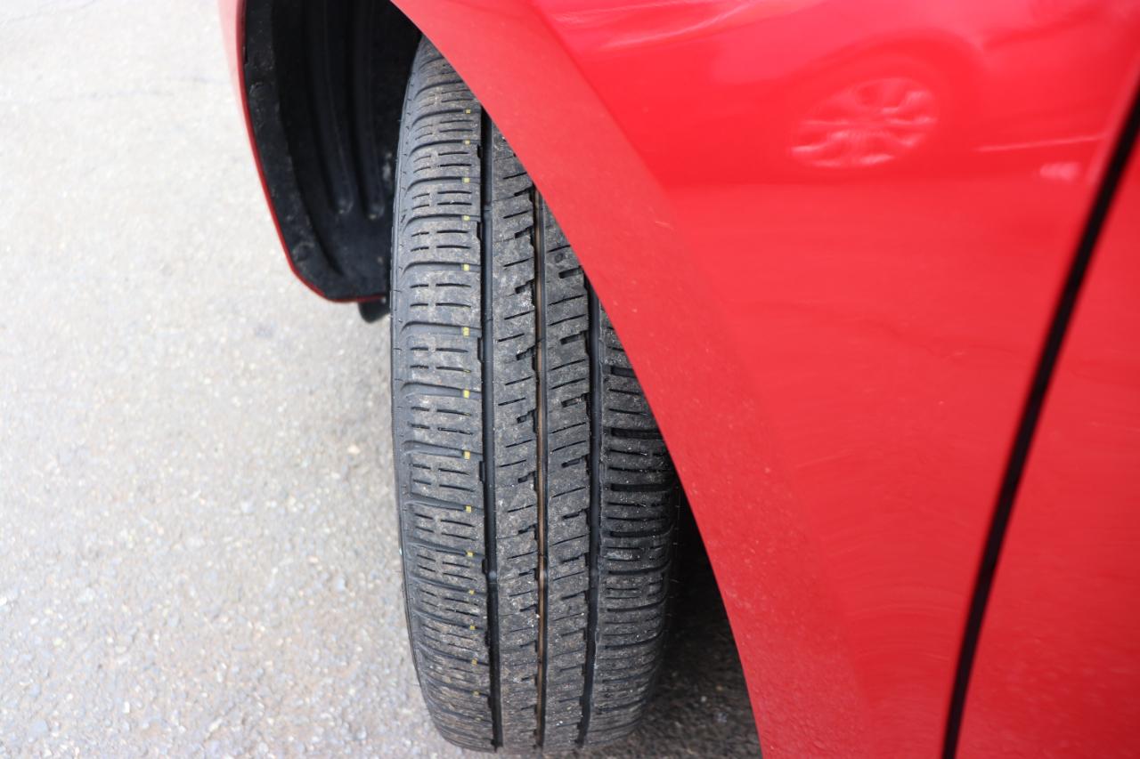 Mitsubishi Mirage ES CVT 2024