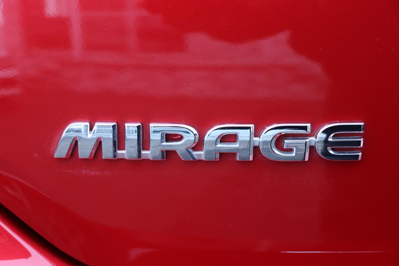 Mitsubishi Mirage ES CVT 2024