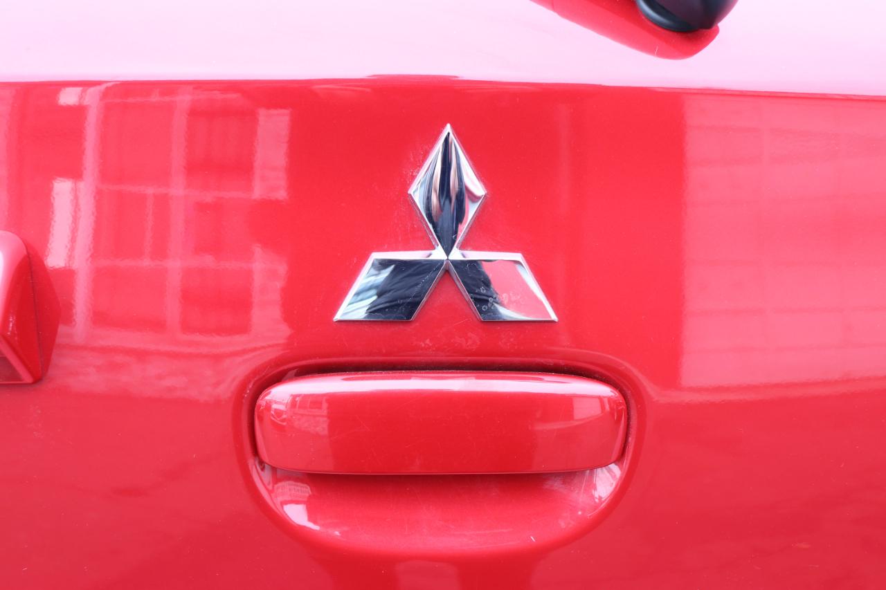 Mitsubishi Mirage ES CVT 2024