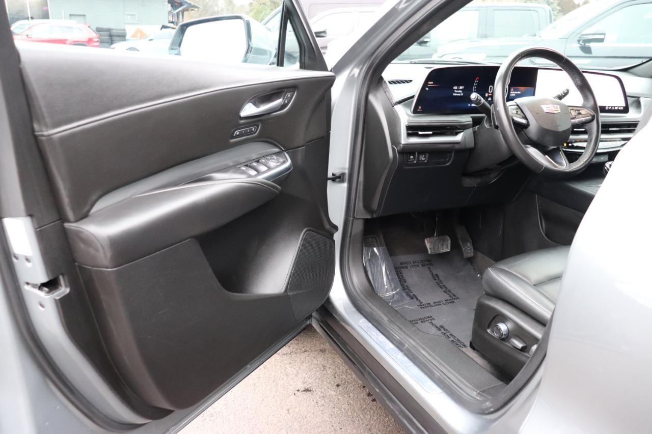 Cadillac XT4 FWD 4dr Premium Luxury 2025