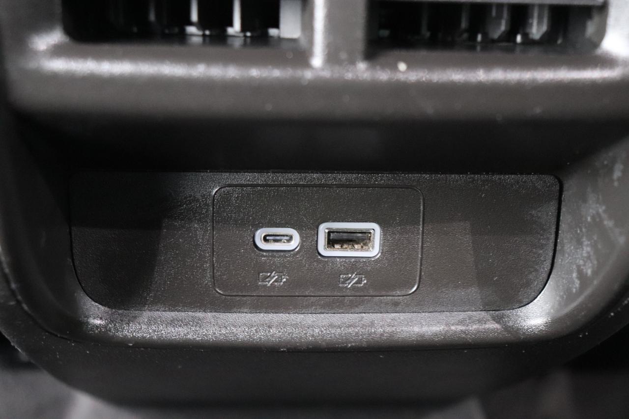 Cadillac XT4 FWD 4dr Premium Luxury 2025