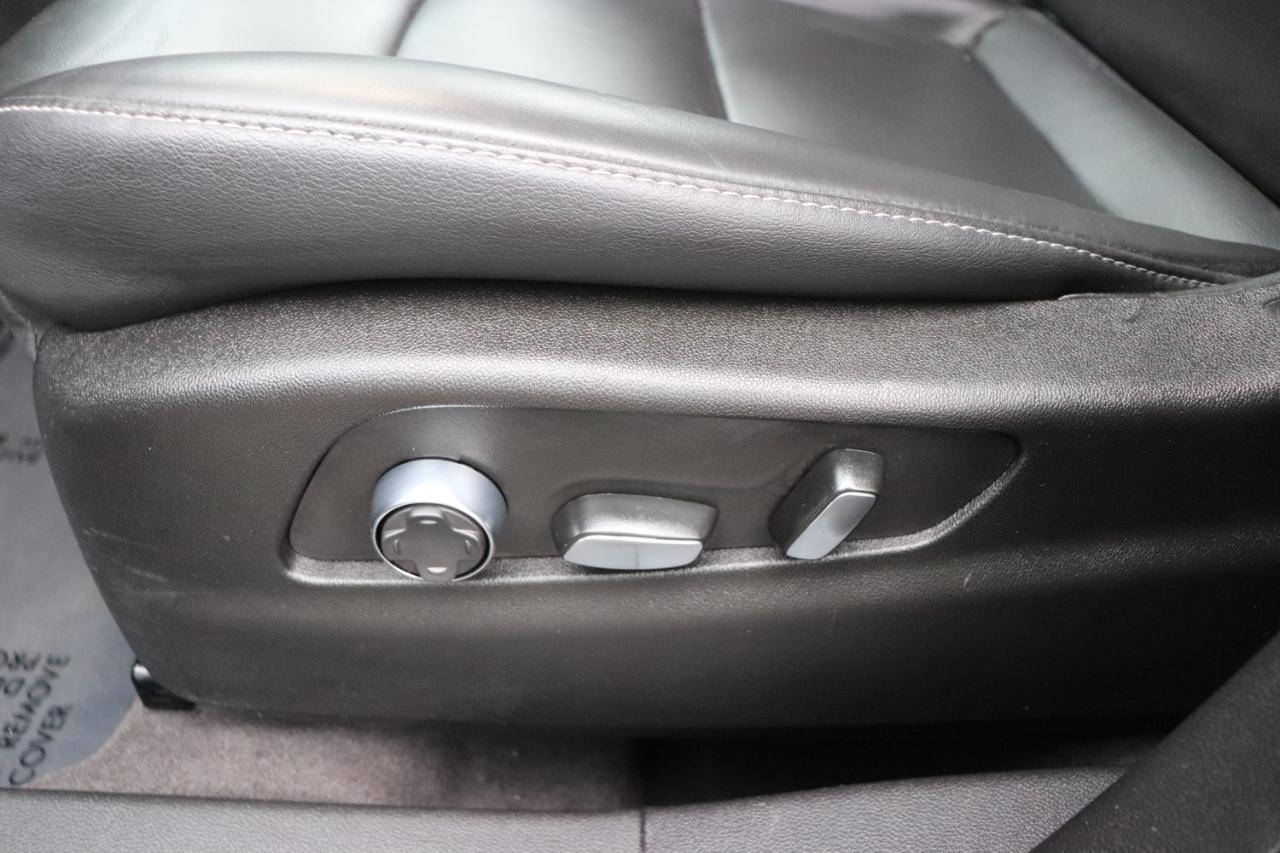 Cadillac XT4 FWD 4dr Premium Luxury 2025