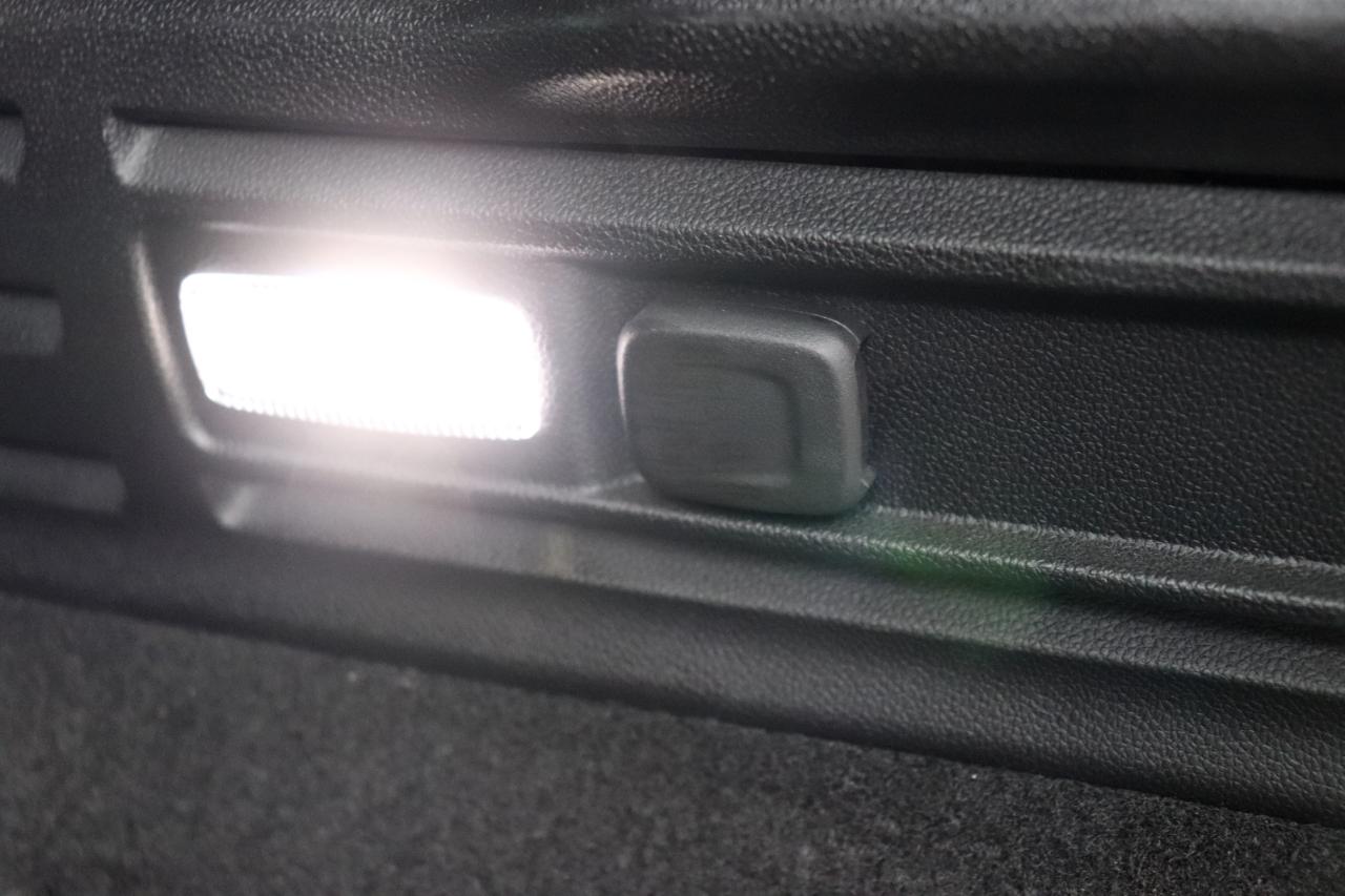 Cadillac XT4 FWD 4dr Premium Luxury 2025