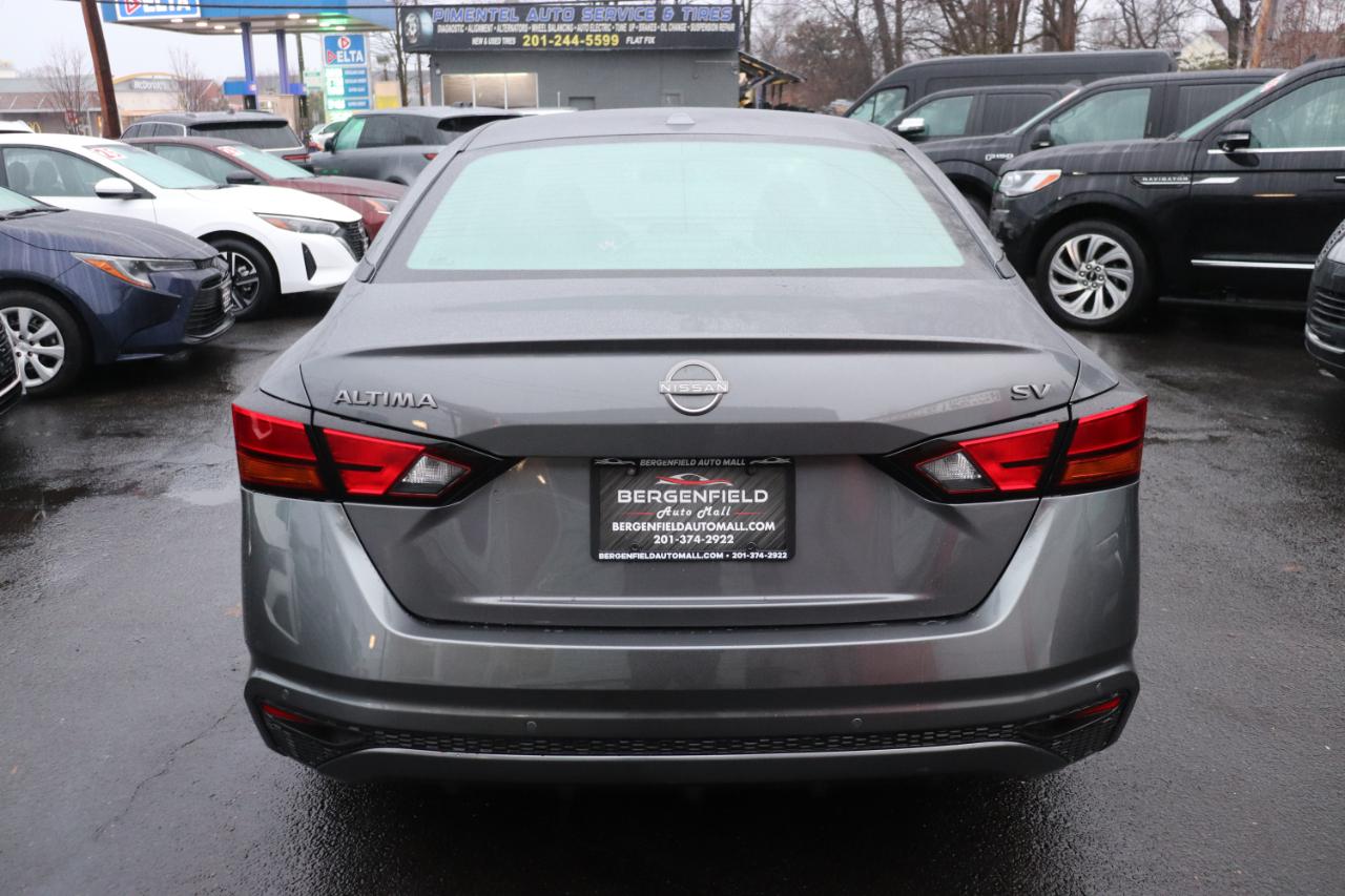 Nissan Altima 2.5 SV Sedan 2024