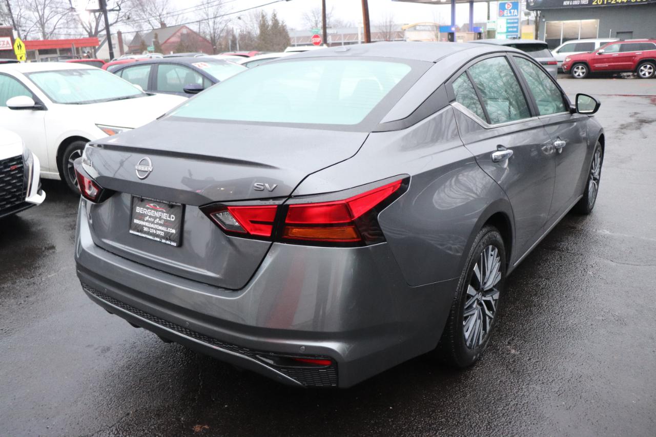 Nissan Altima 2.5 SV Sedan 2024