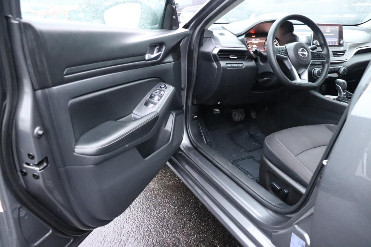 Nissan Altima 2.5 SV Sedan 2024