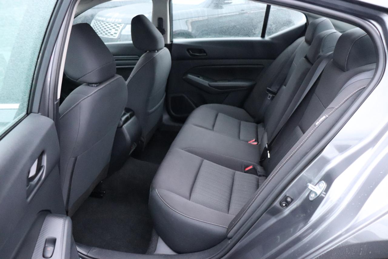 Nissan Altima 2.5 SV Sedan 2024