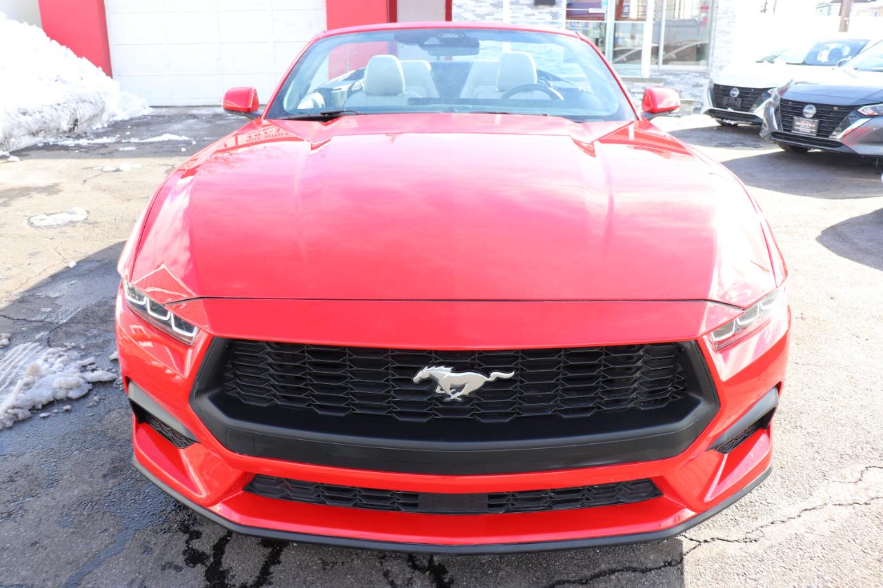 Ford Mustang EcoBoost Convertible 2024