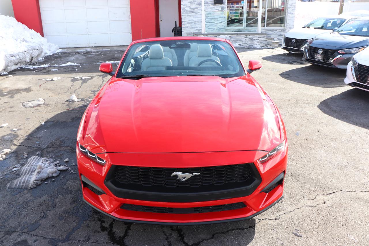 Ford Mustang EcoBoost Convertible 2024