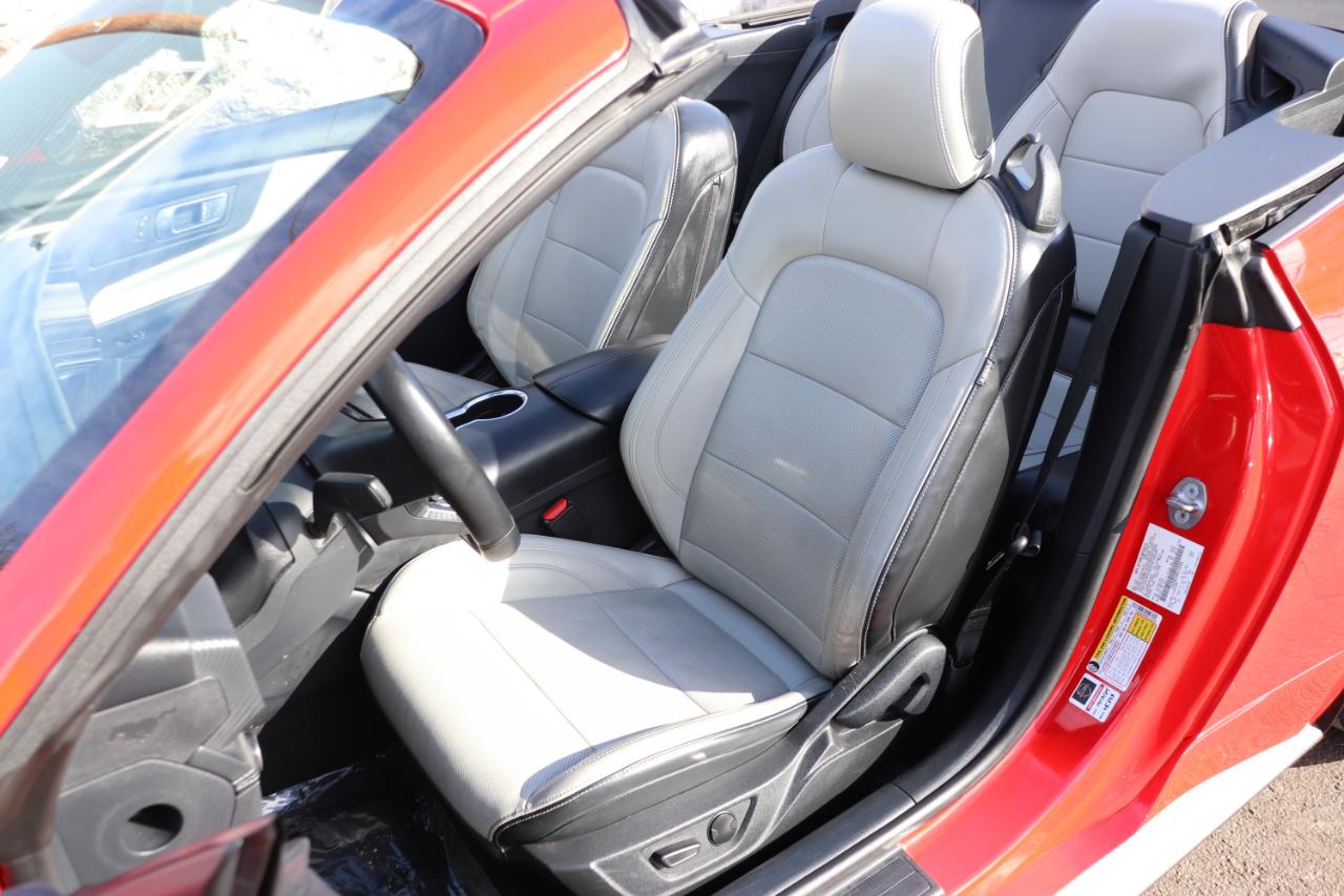 Ford Mustang EcoBoost Convertible 2024