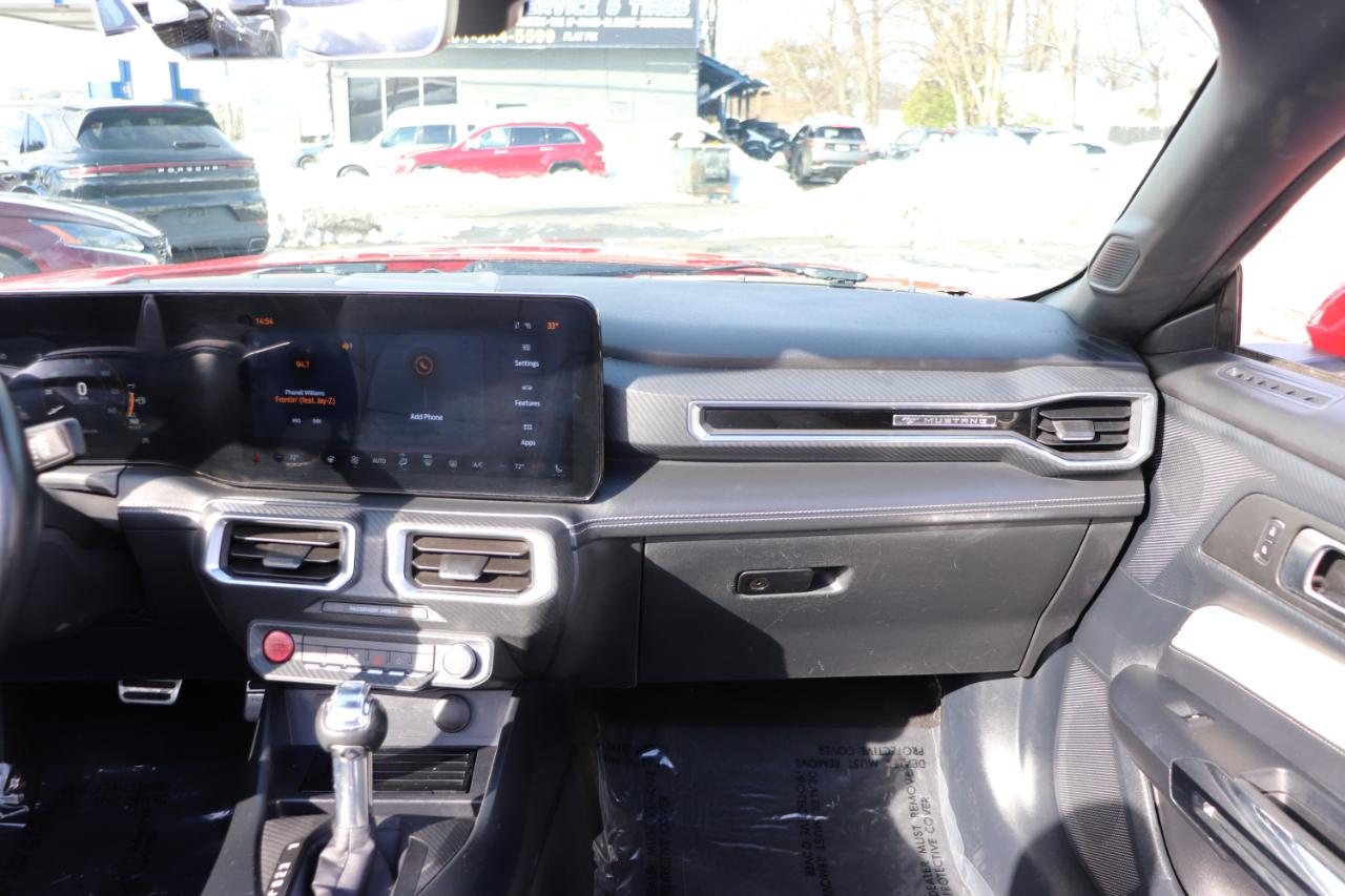 Ford Mustang EcoBoost Convertible 2024